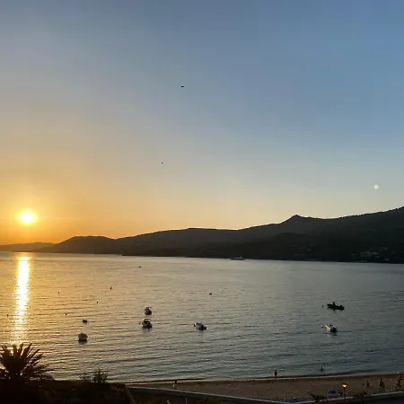 Fronte Di Mare - Deux Pièces En Bord De Appartement *